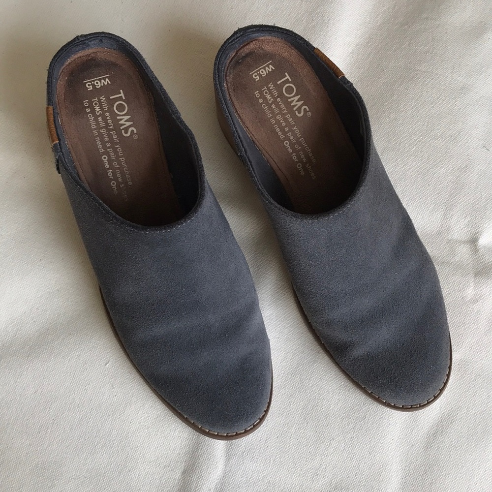 Toms Leila Grey Suede Mules 6.5